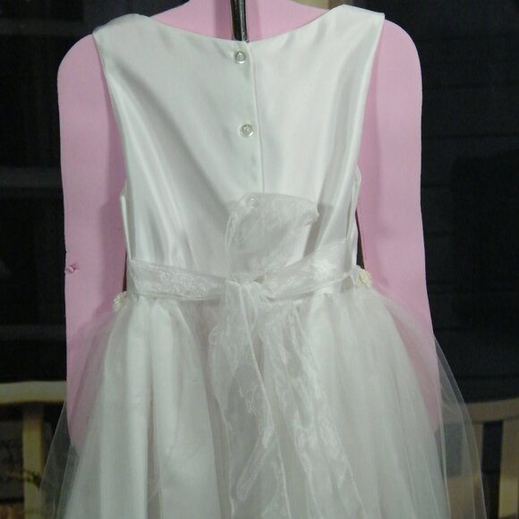 Robe de bouquetière ou première communion avec de la broderie perlée - Picture 4 of 5